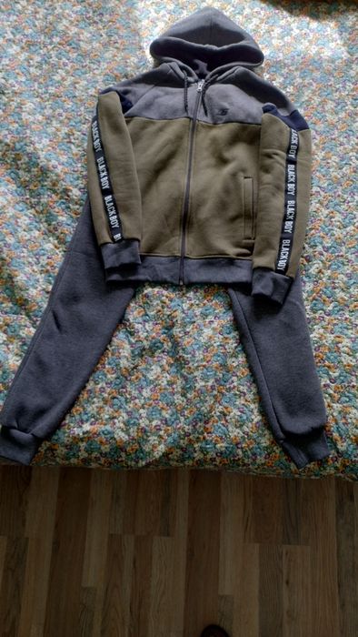 Детски спортен екип