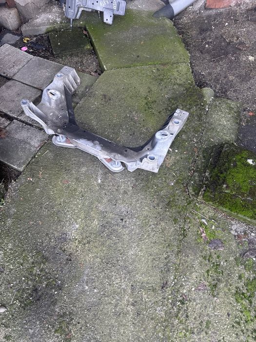 Преден мост/магаре infiniti fx/Qx инфинити fx30d след 2009г