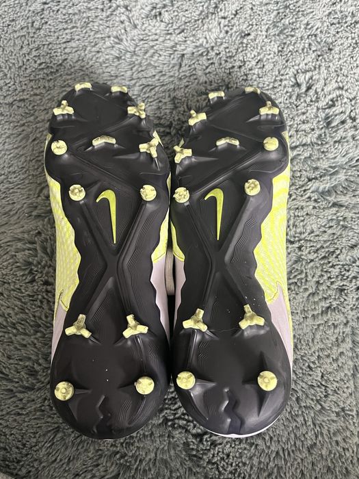 ghete fotbal nike phantom sx