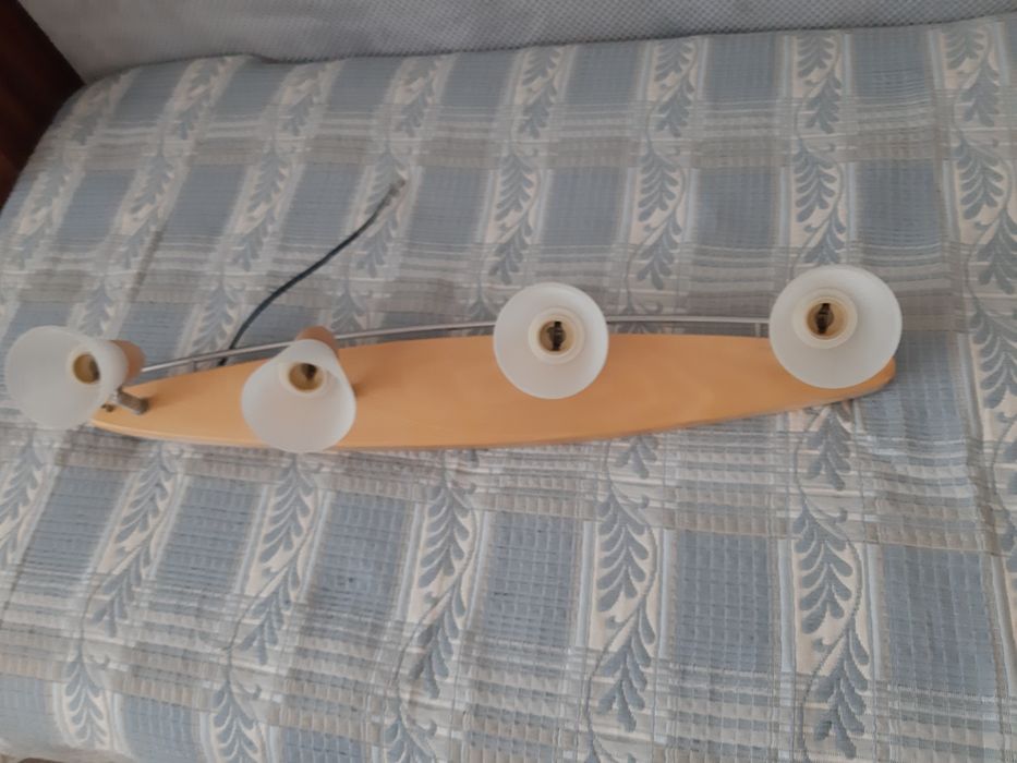 Продам люстру недорого