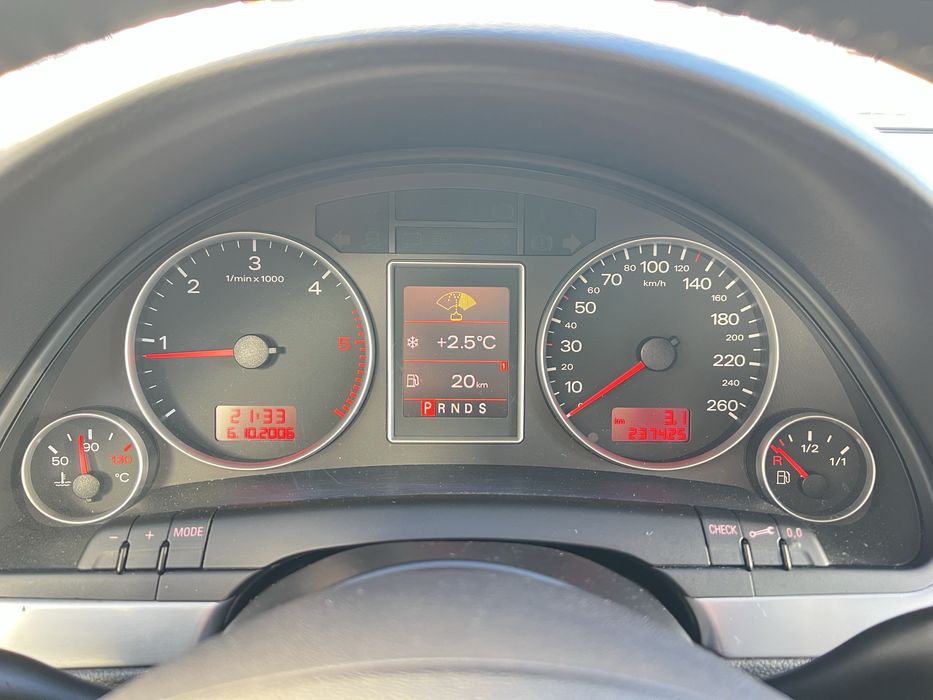 Табло цветен фис ауди а4,б7 - audi a4