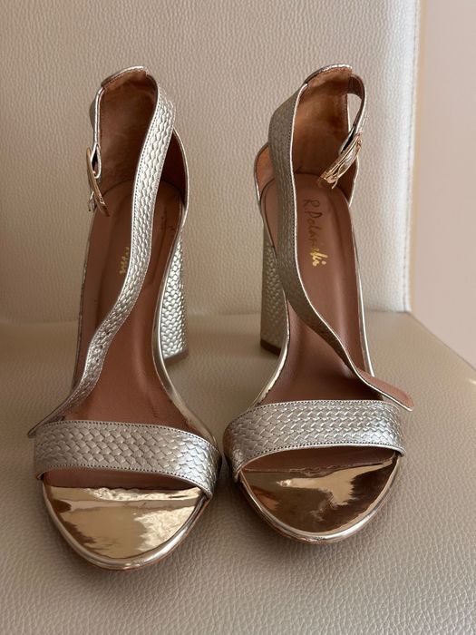 Златни сандали R. Polanski