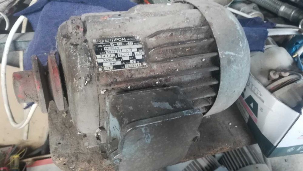 Електродвигатели трифазни, хидравлични