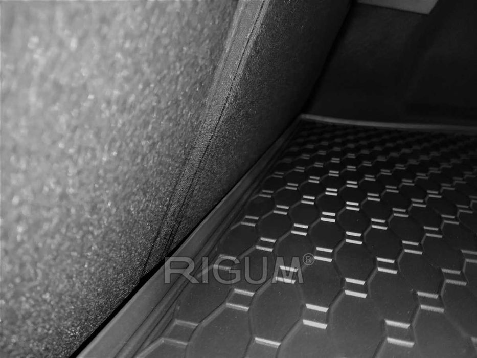 Гумени стелки или багажник Renault CAPTUR II - Symbioz след 2020 г.