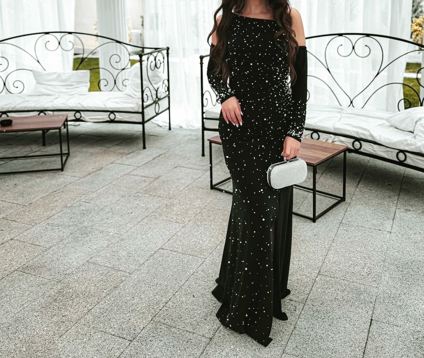 Rochie eleganta neagra cu perle si blanita