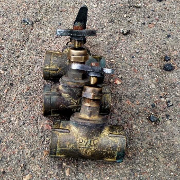 Краны бронзовые на 40.