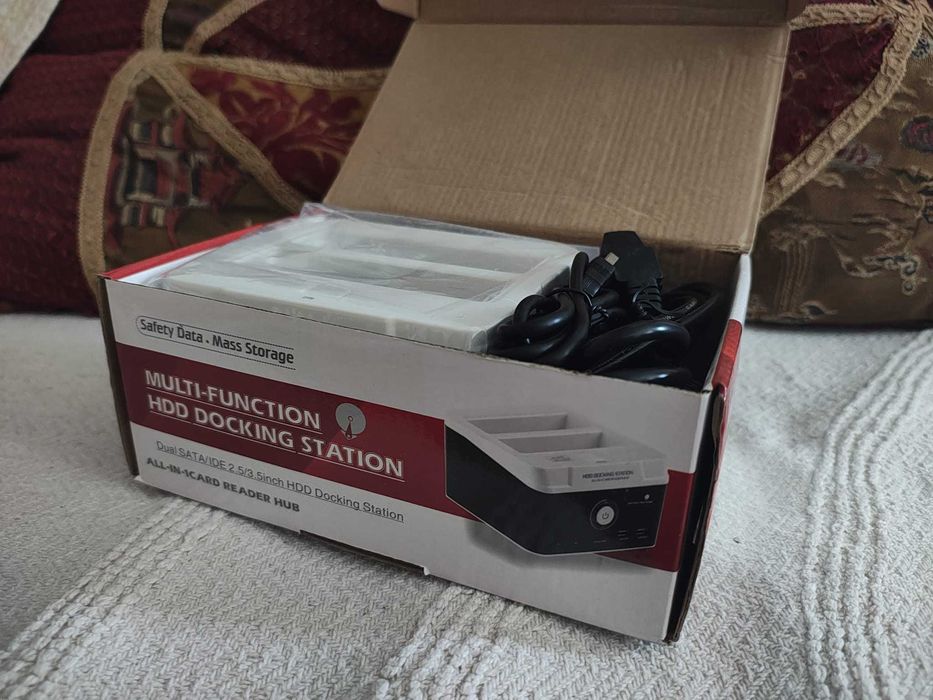 HDD Docking Station Dual SATA 2.5"/3.5" + USB 3.0 + Card Reader
