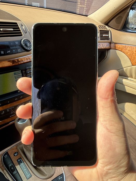 Продам Realme 12x 5g 256gb