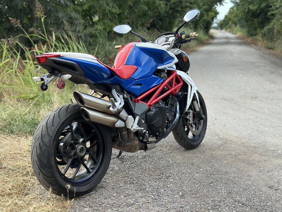 Mv agusta brutale 1090rr editie 37 campione del mondo