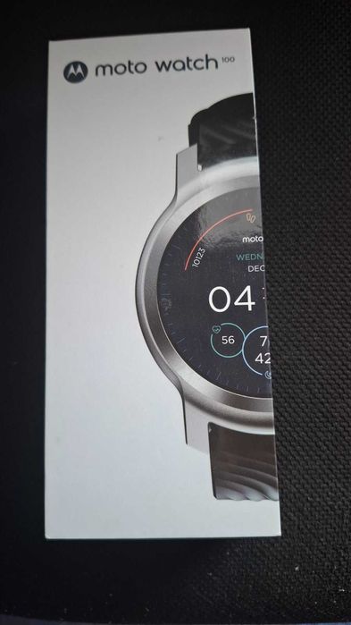 Часовник Motorola Moto Watch 100