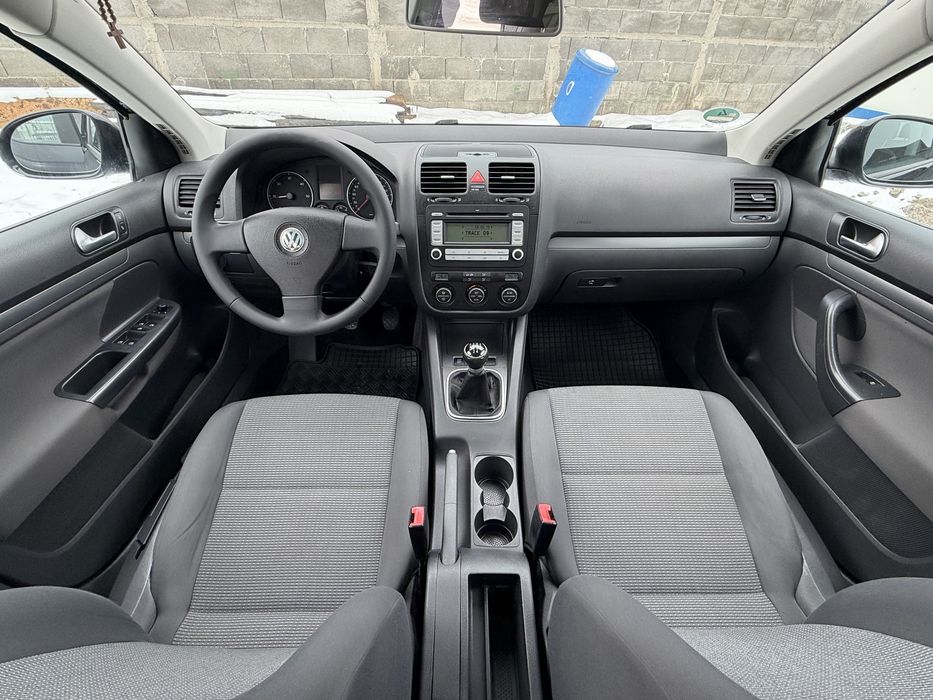 Volkswagen Golf V – 1.9TDI  RAR EFECTUAT