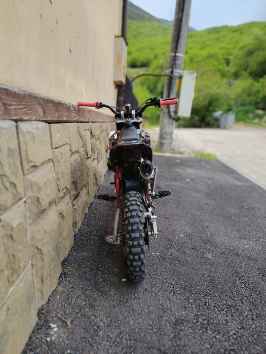 Продавам Telstar 125