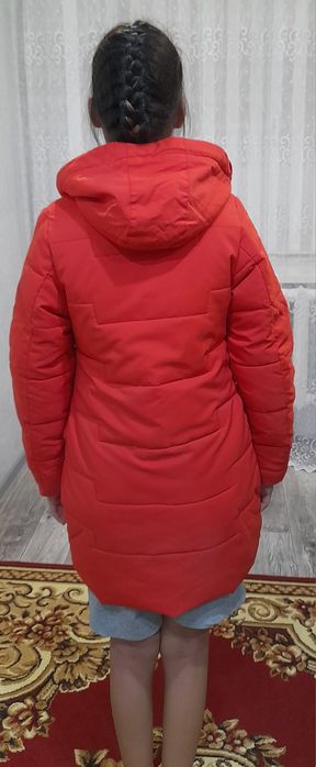 За 4 тыс 2 куртки зимние