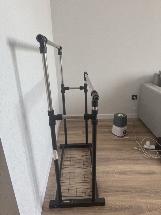 Напольная вешалка