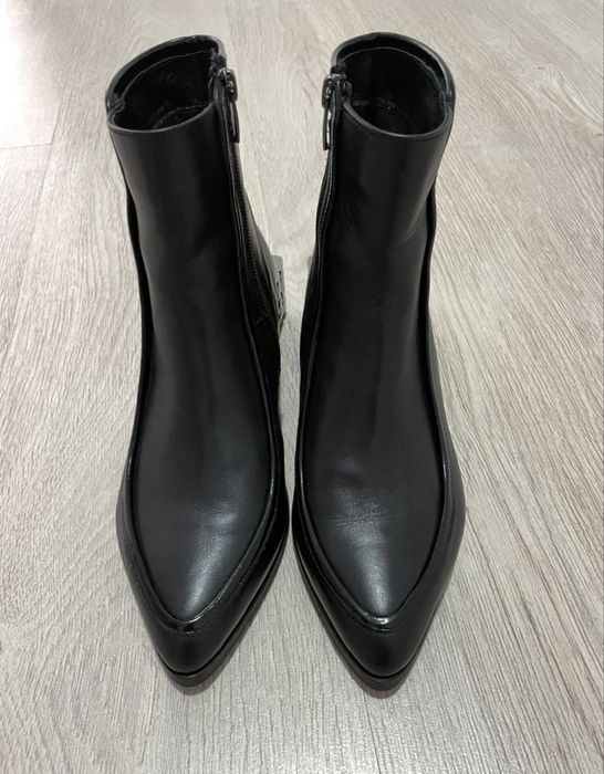 Продам полуботинки