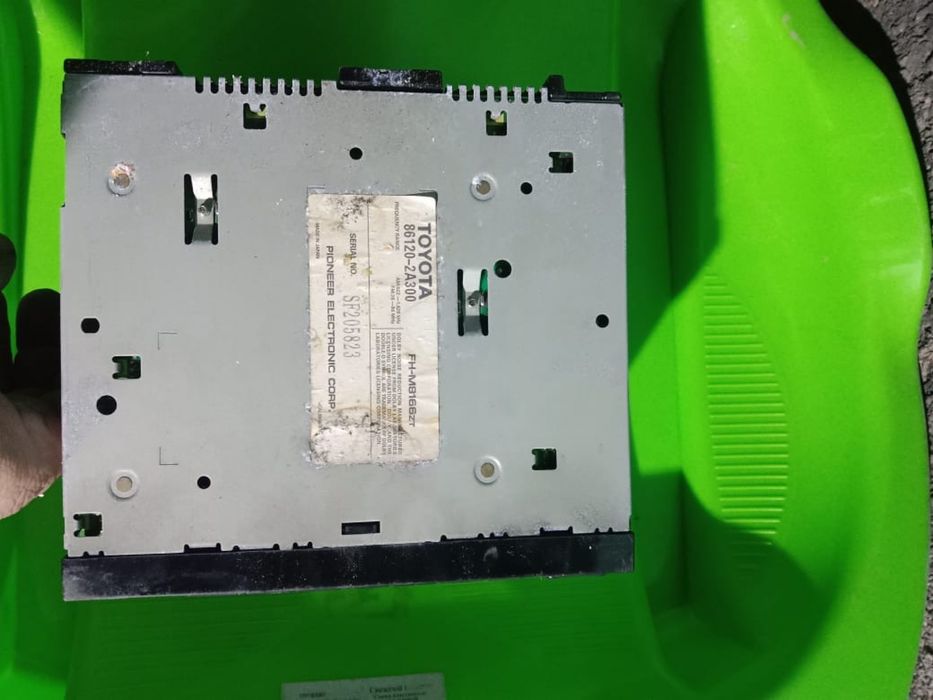 Продам автомагнитолу