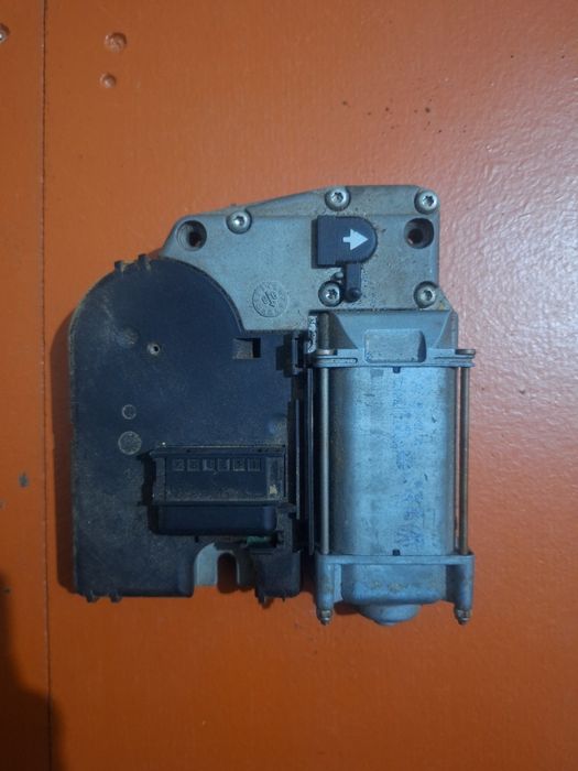 Моточик люка фолькваген гольф 3 венто