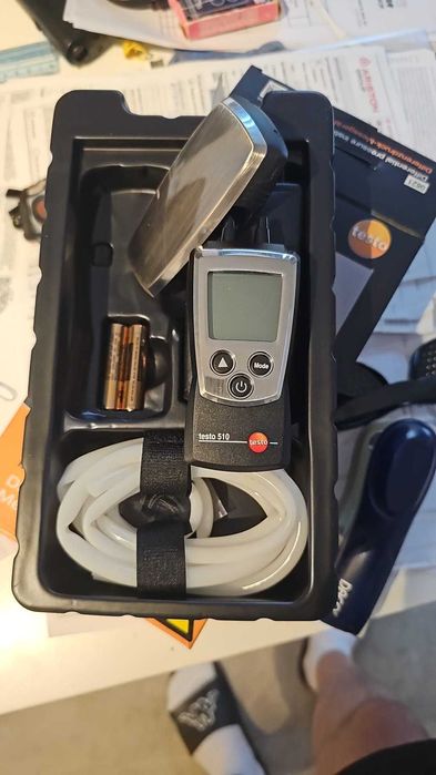 Manometru gaz digital nou  Testo 510, cu husa de protectie si furtune