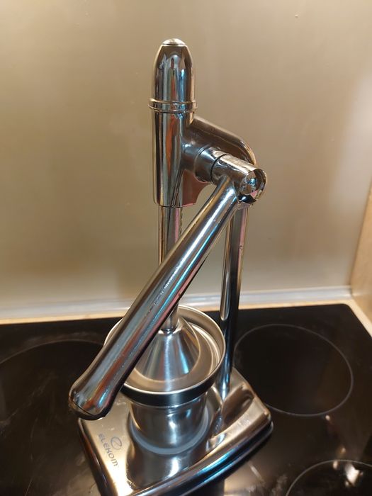 Цитрус преса за фреш