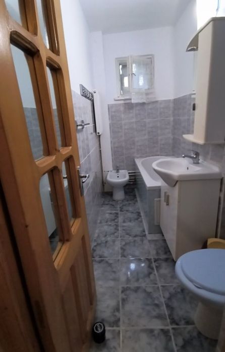 Inchiriez apartament 2 camere