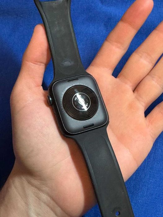 Apple Watch SE (2nd Generation) (GPS, 44mm)