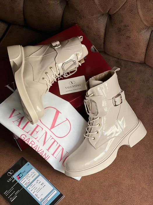Ugg-uri diferite modele