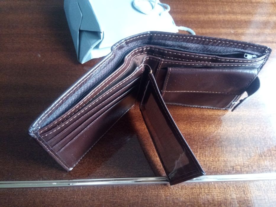 Кожено портмоне кафяво