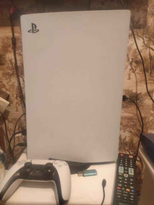 Обменяю Sony ps5 третий ревизии