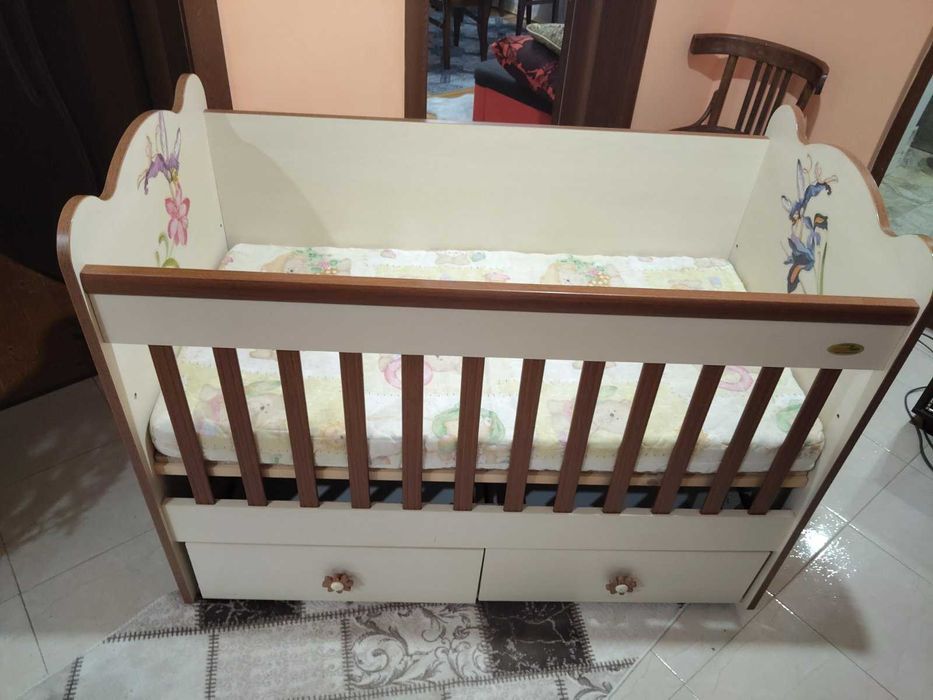 Продавам Детска кошара