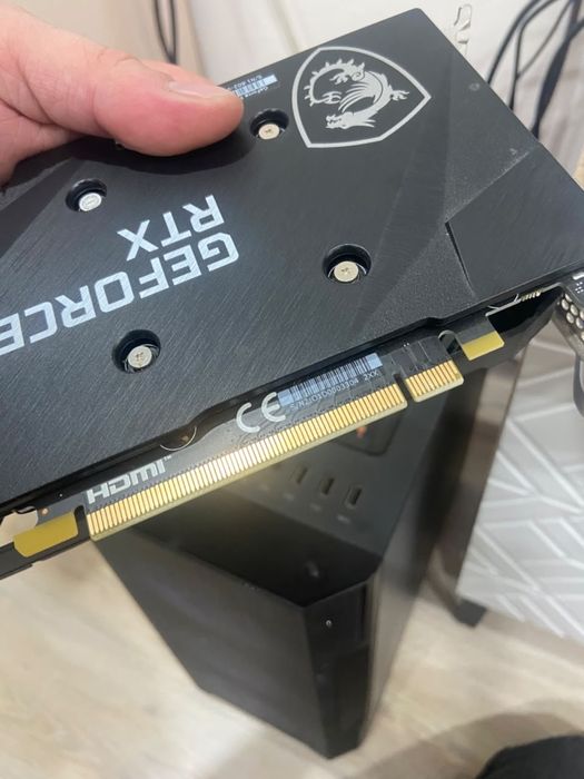 Продам видеокарту NVIDIA GeForce RTX 3050 8 ГБ