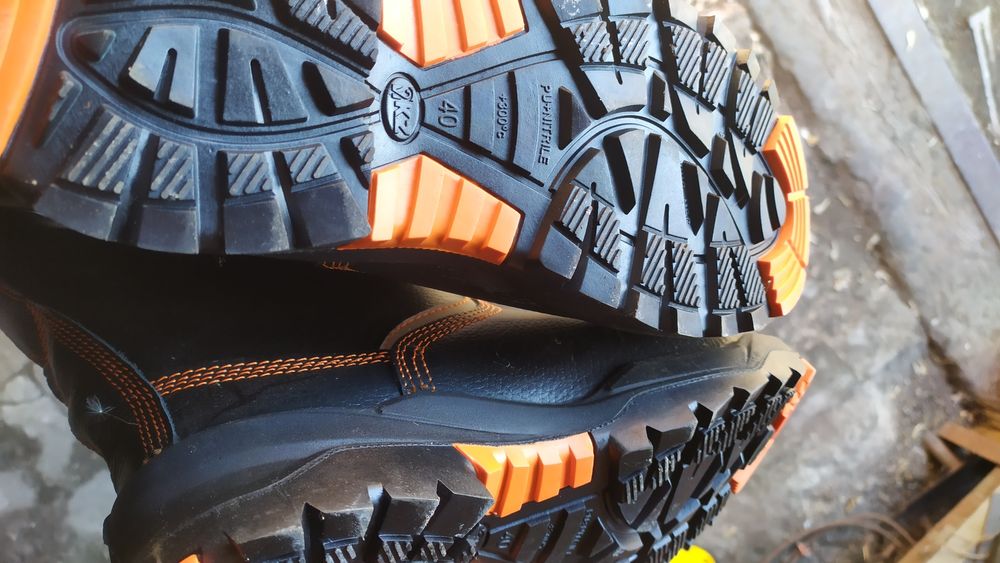 Продам сапоги