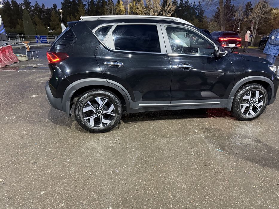 Автомобил KiA SONET FUL