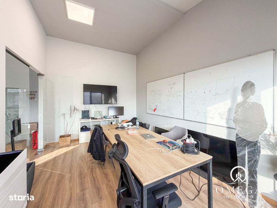 Spatiu Modern Birouri  220mp Jumbo Silk District