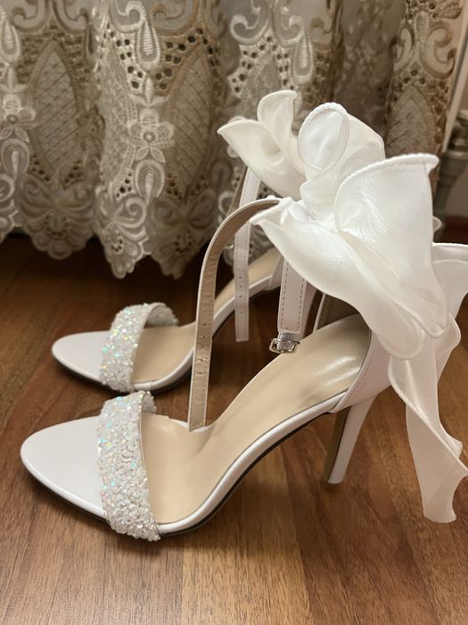 Официални токчета. 39 номер.