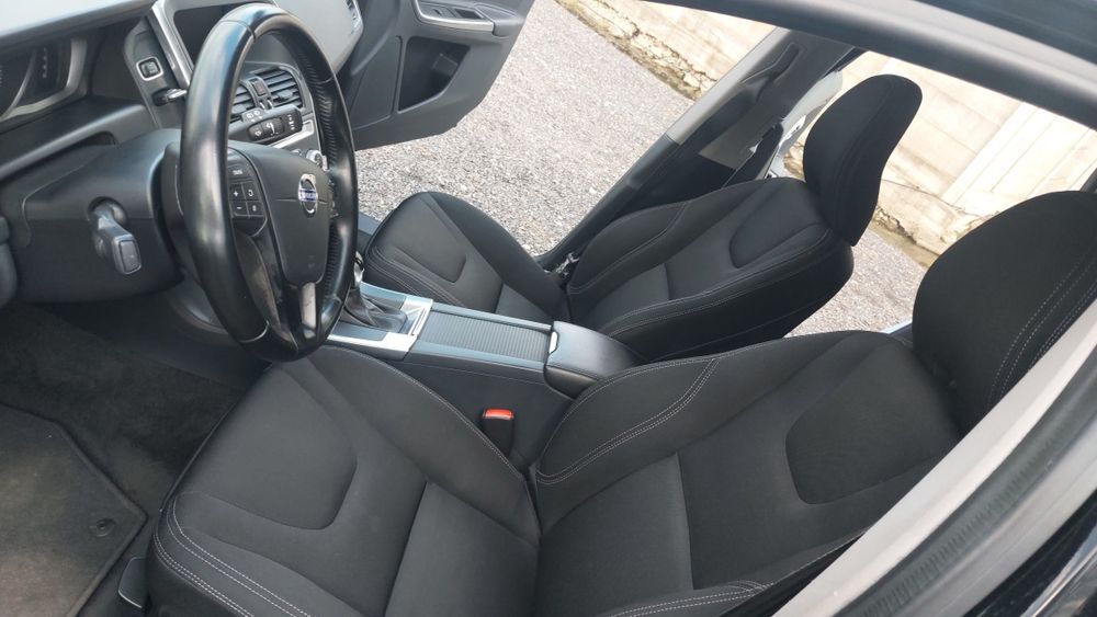 Vând sau Schimb     Volvo Xc60 2016 4x4