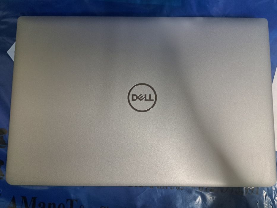 Laptop DELL  i5 gen13