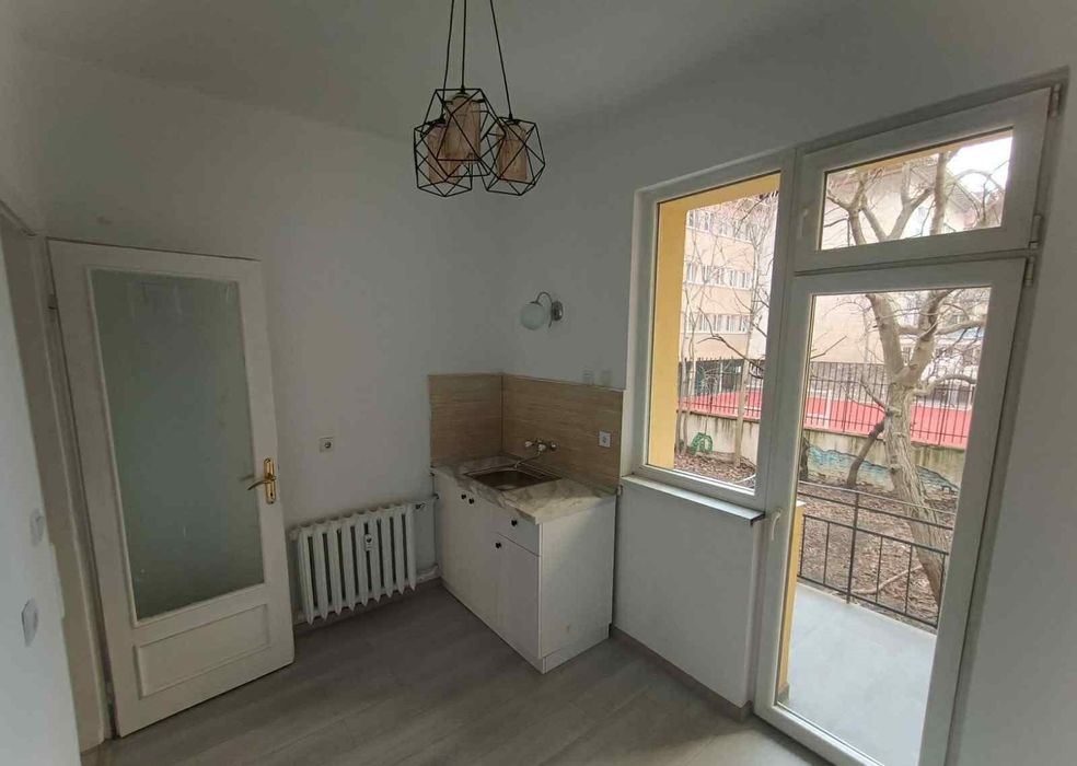 Дава се под наем Двустаен апартамент в София, Център - 75 кв.м за 747.66 € - Снимка #6