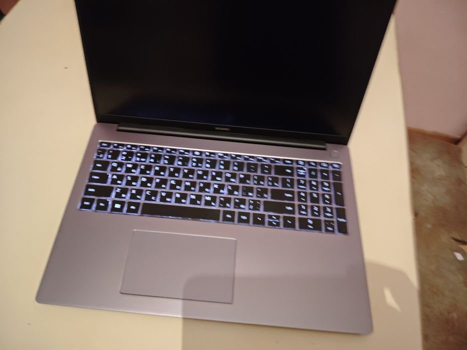 Huawei MateBook D16