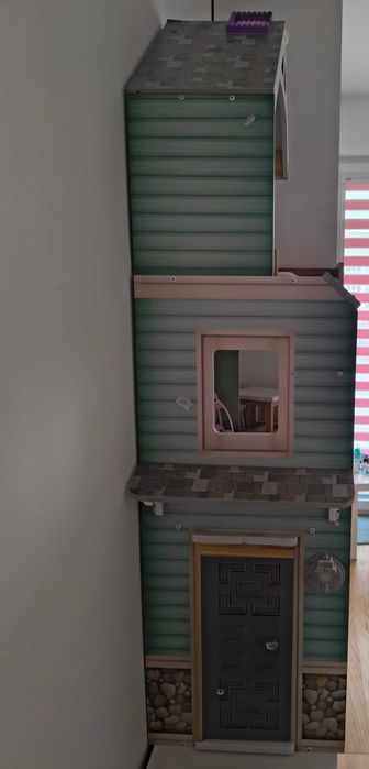 Кукленска къща за Барби