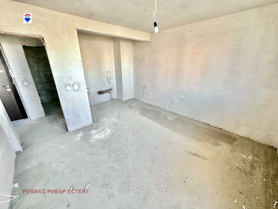 Двустаен апартамент за продажба ново строителство кв. Дружба 3