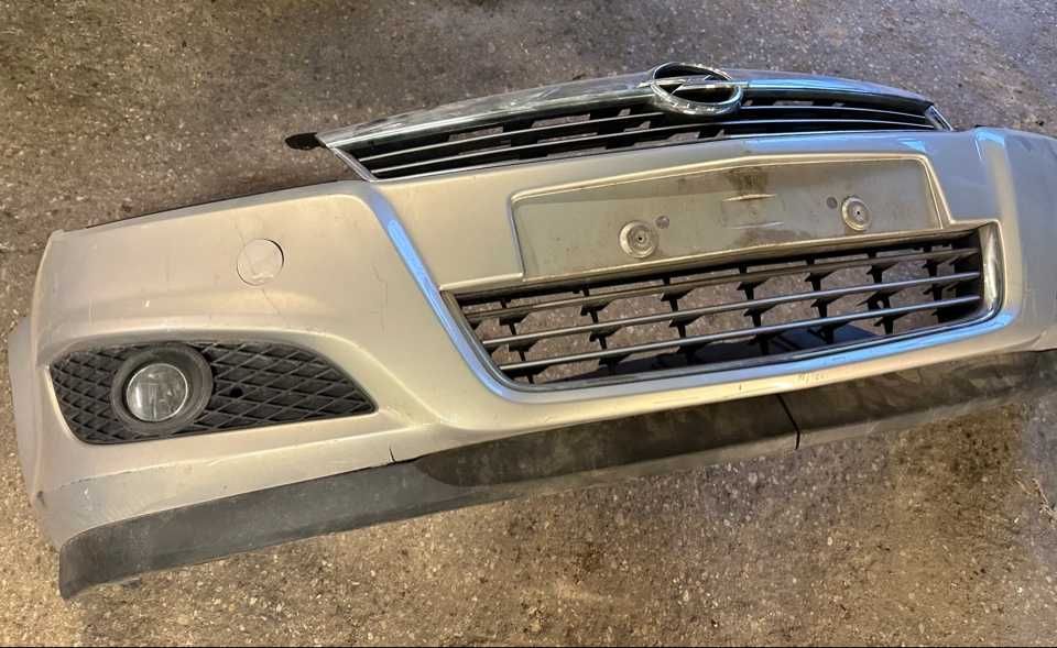 Бампер Опель Астра H, G привозное в наличии