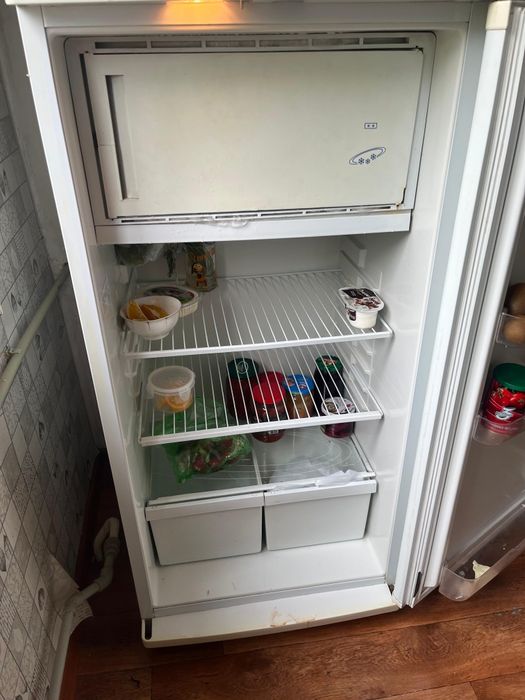 Холодильник б/у продам