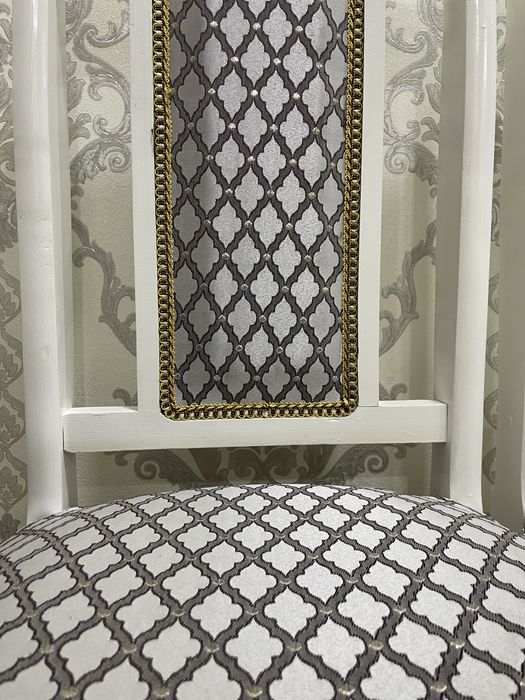 Стулья для гостинной