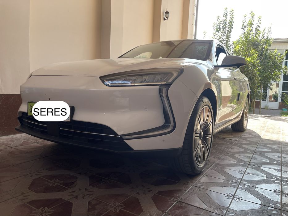 SERES (Aito) 5 EV (europe) AWD