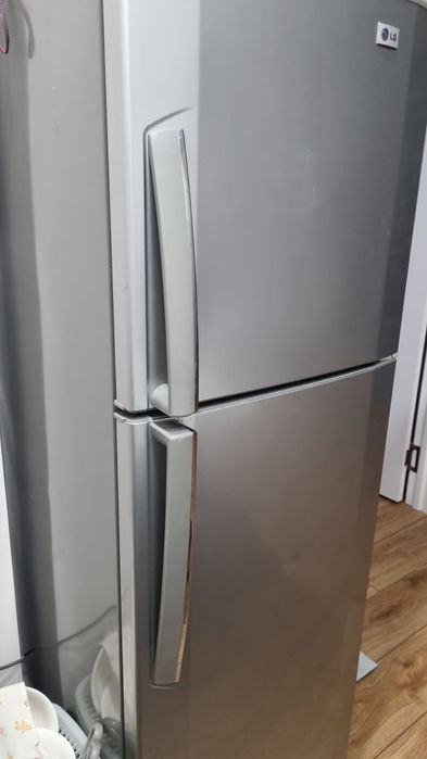 Продам холодильник