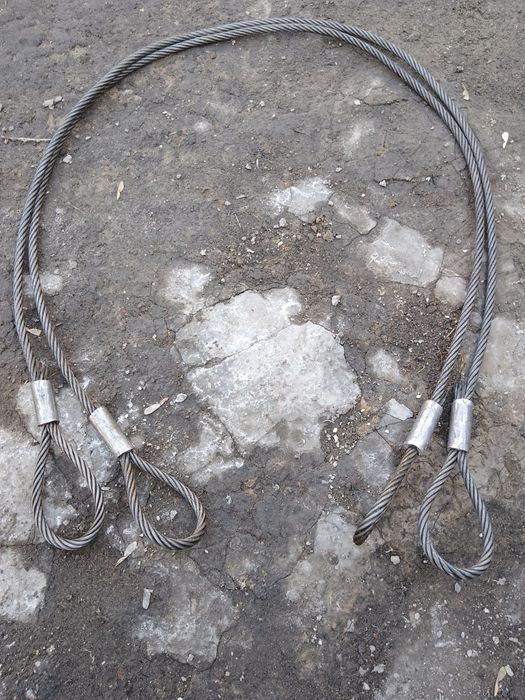 Стропы крановые, длина 2 метра.