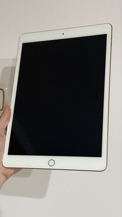 iPad 10.2” (2019) 7th Gen – отлично състояние