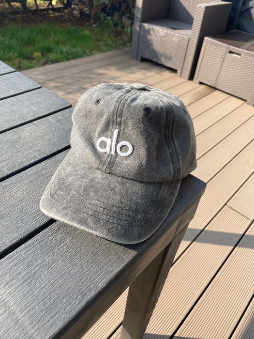 Ленти шапки с козирка