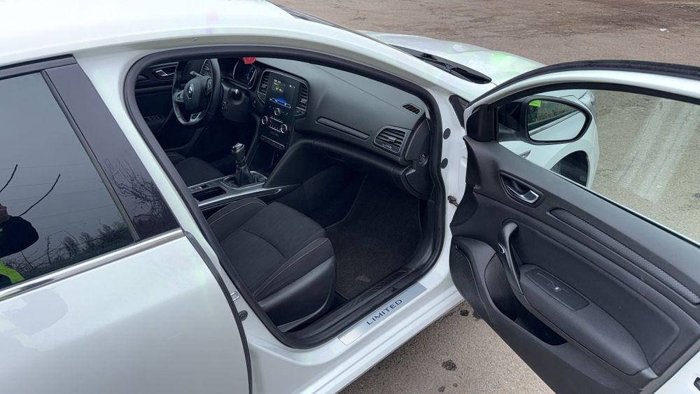 Renault Megane 4 2020 hatchback