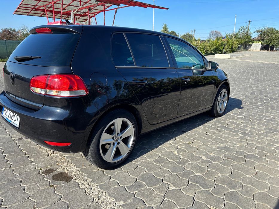 VOLKSWAGEN Golf 2010 — imagine 4